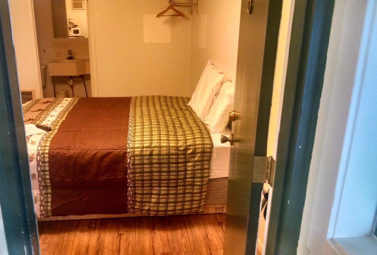 Newport Antler Motel Экстерьер фото