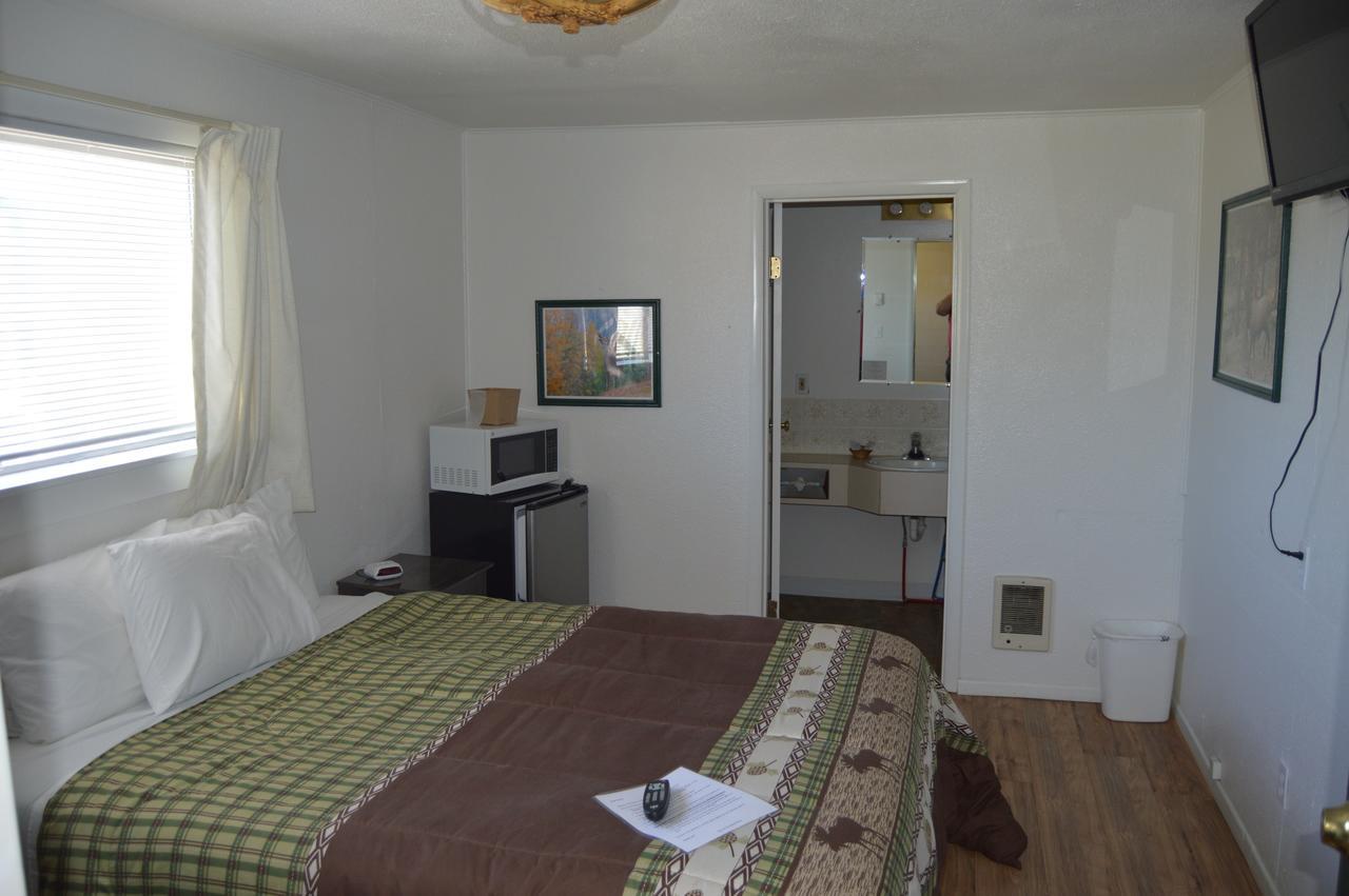 Newport Antler Motel Экстерьер фото